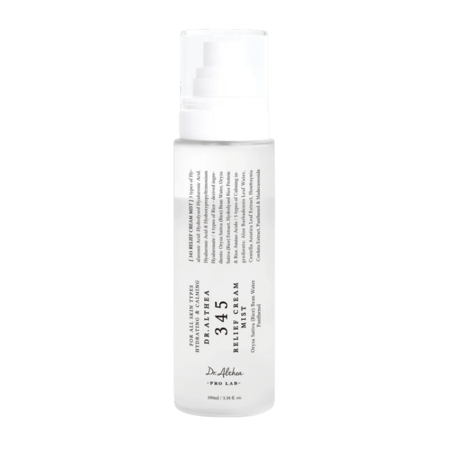 Dr. Althea 345 Relief Cream Mist em fundo branco, um spray facial leve com fórmula bifásica que hidrata, acalma e fortalece a pele ao longo do dia.