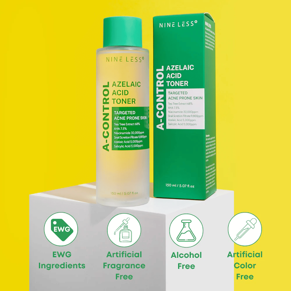 Garrafa e embalagem de Nine Less A-Control Azelaic Acid Toner contra fundo amarelo com ícones verdes que indicam ingredientes EWG, livre de álcool, perfume e corantes.