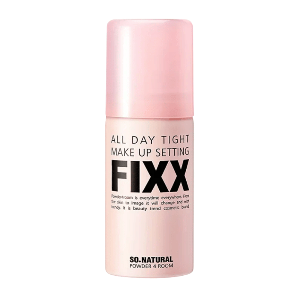 5. So Natural All Day Tight Make Up Setting Fixx – spray fixador rosa para maquilhagem contra fundo branco