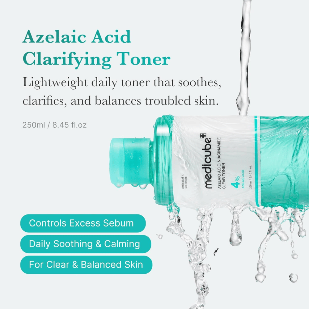 Medicube Azelaic Acid Niacinamide Clear Toner 4% com água corrente que mostra um tónico calmante para equilibrar a produção de sebo, reduzir as imperfeições e proporcionar uma pele mais limpa.