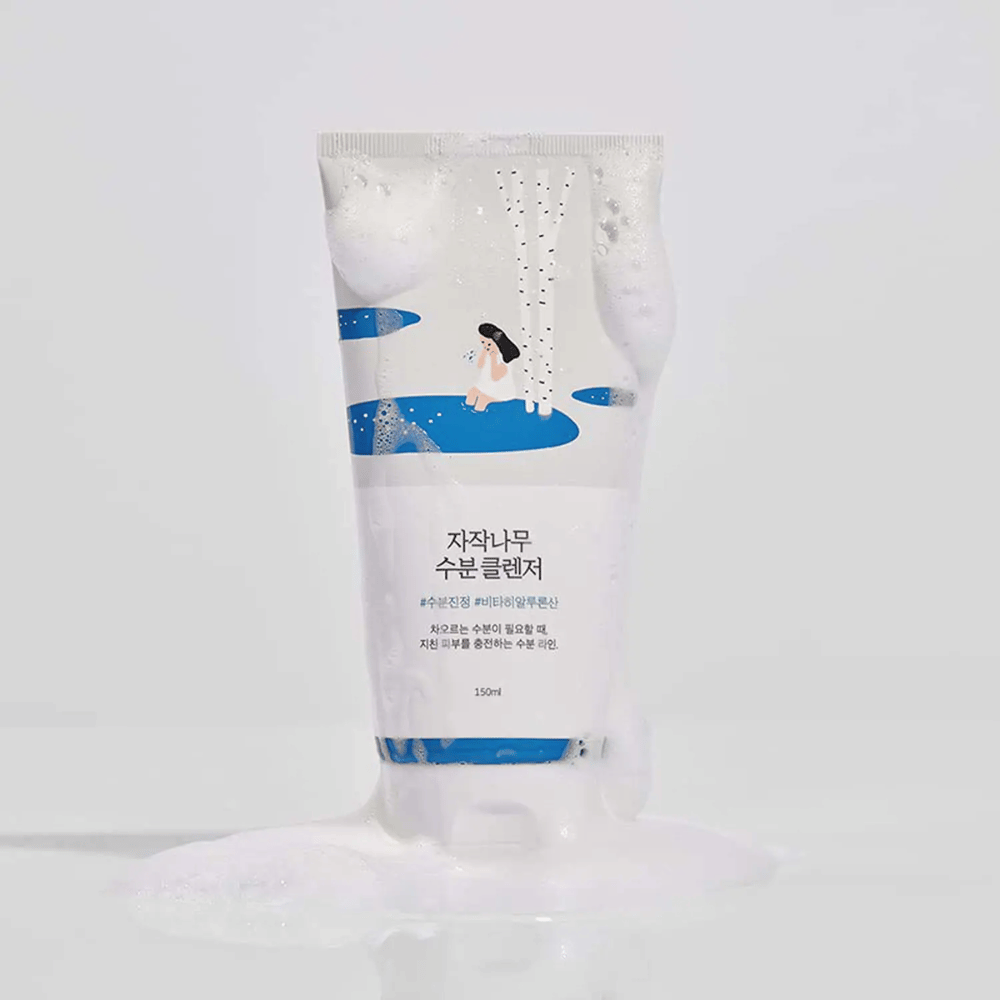 ROUND LAB Birch Juice Moisturizing Cleanser 150 ml em tubo com espuma cremosa, limpador facial suave com seiva de bétula que limpa gentilmente, hidrata a pele e é adequado até mesmo para pele sensível.