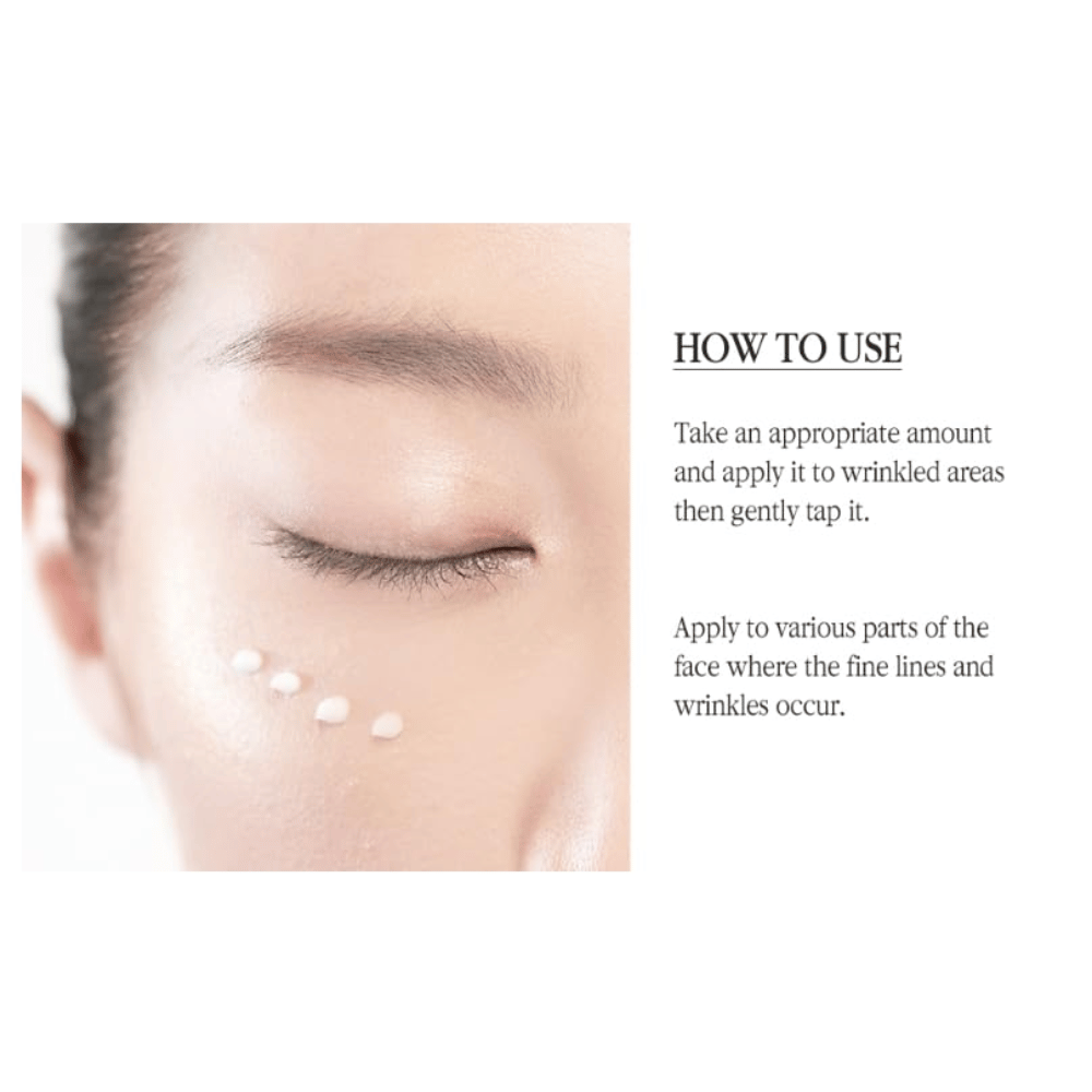 Pyunkang Yul Black Tea Time Reverse Eye Cream aplica-se suavemente à volta dos olhos para cuidar das linhas finas e dar à pele um aspeto mais liso.