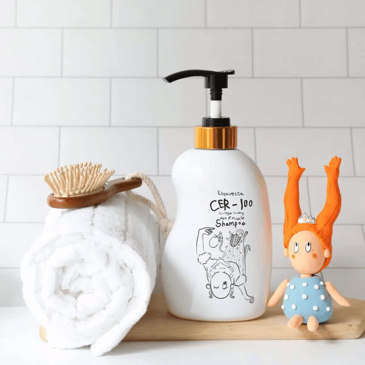 Elizavecca CER-100 Collagen Coating Hair A+ Muscle Shampoo – champô fortalecedor de colagénio para cabelo seco e danificado em ambiente de casa de banho