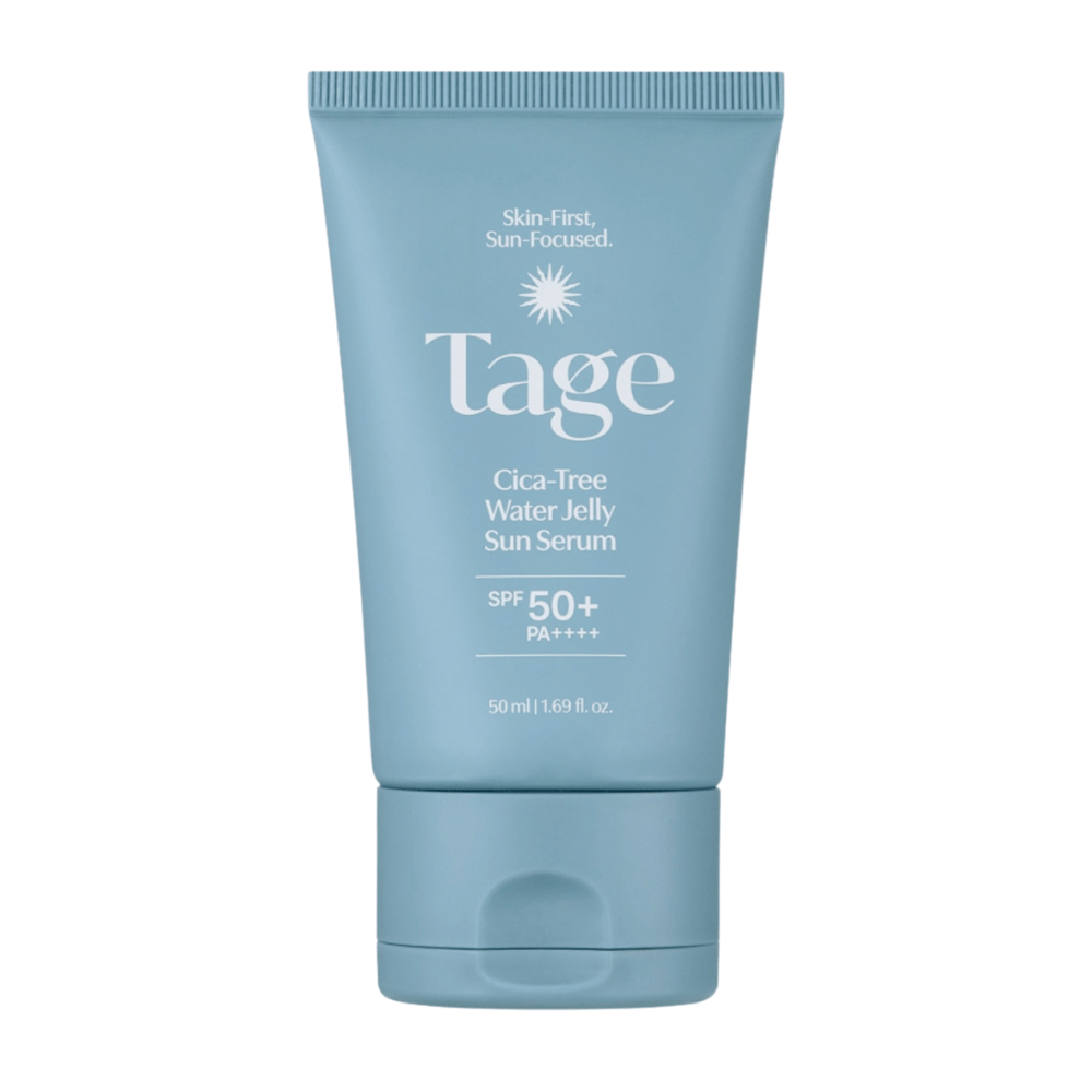Tage Cica-Tree Water Jelly Sun Serum SPF 50+ PA++++ 50 ml, sérum solar hidratante num tubo azul-claro sobre fundo branco.
