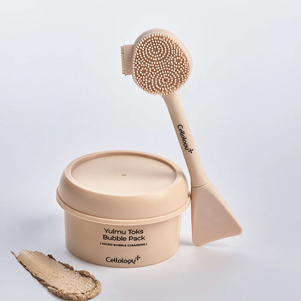 1. Cellolopy Cleaning Brush – escova de limpeza bege com cerdas de silicone e espátula juntamente com Yulmu Toks Bubble Pack