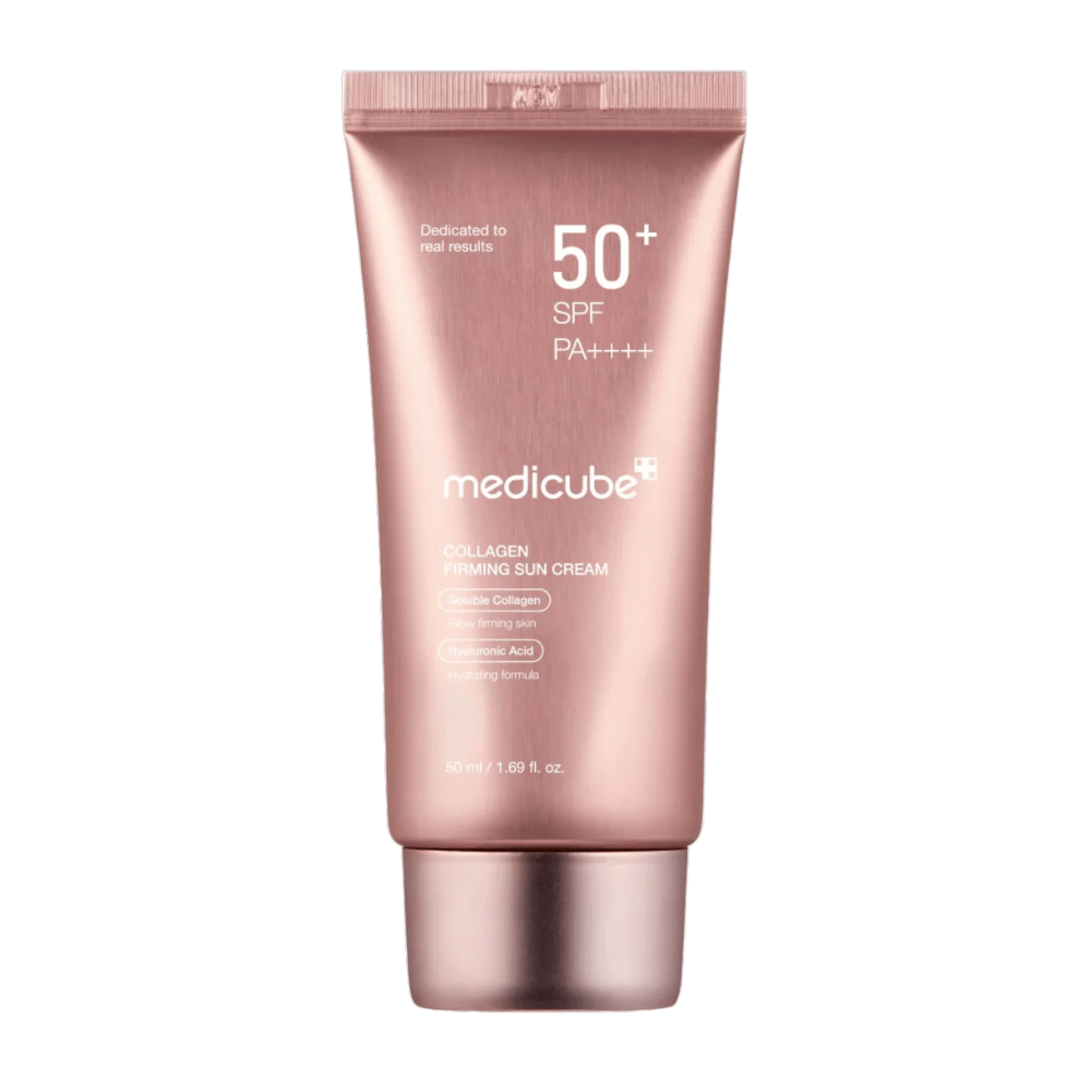 Medicube Collagen Firming Sun Cream SPF 50+ em tubo rosa dourado – protetor solar com colágeno e ácido hialurônico que proporciona uma pele mais firme, hidratada e luminosa.