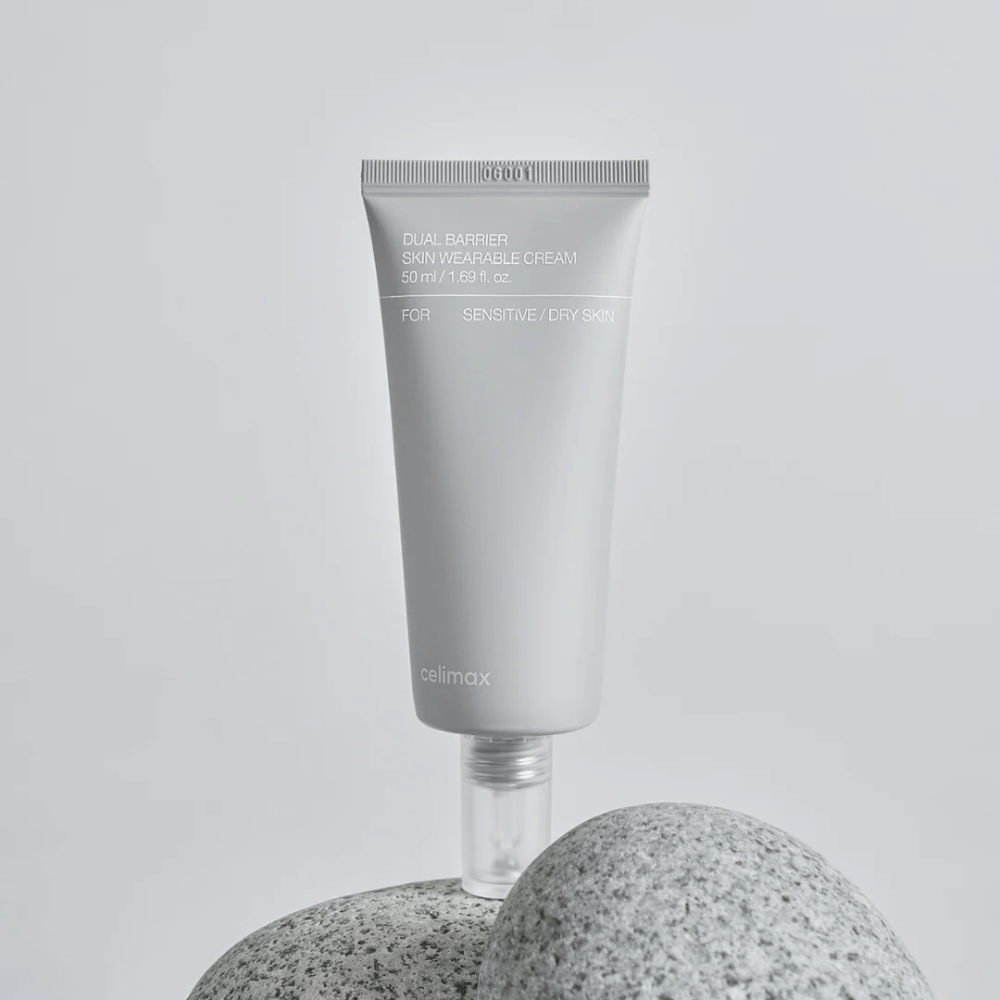 Celimax Dual Barrier Skin Wearable Cream em pedra, creme facial hidratante desenvolvido para pele sensível e seca com foco na barreira da pele e conforto.