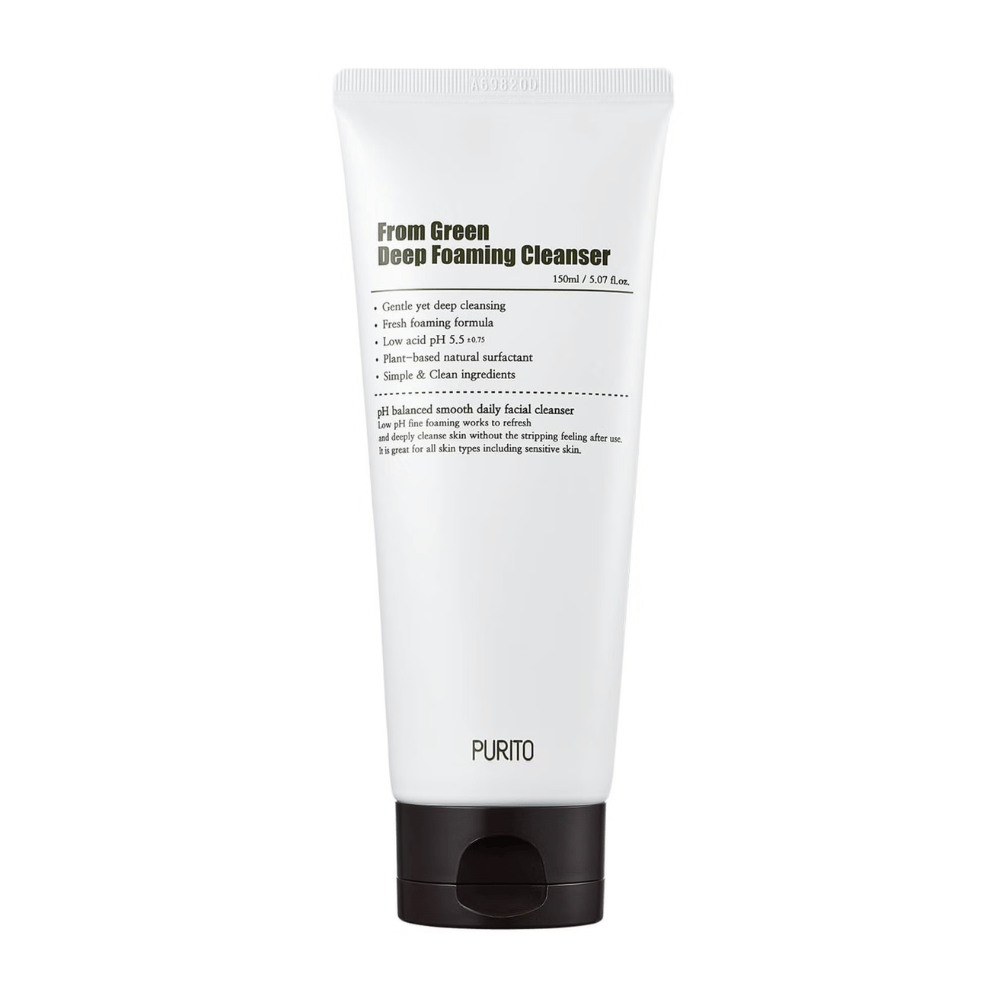 Purito From Green Deep Foaming Cleanser é um gel de limpeza facial profundo com uma fórmula suave baseada em tensoativos de origem vegetal. Seu baixo valor de pH de 5.5 ajuda a manter o equilíbrio natural da pele, tornando-o ideal para todos os tipos de pele, incluindo pele sensível.