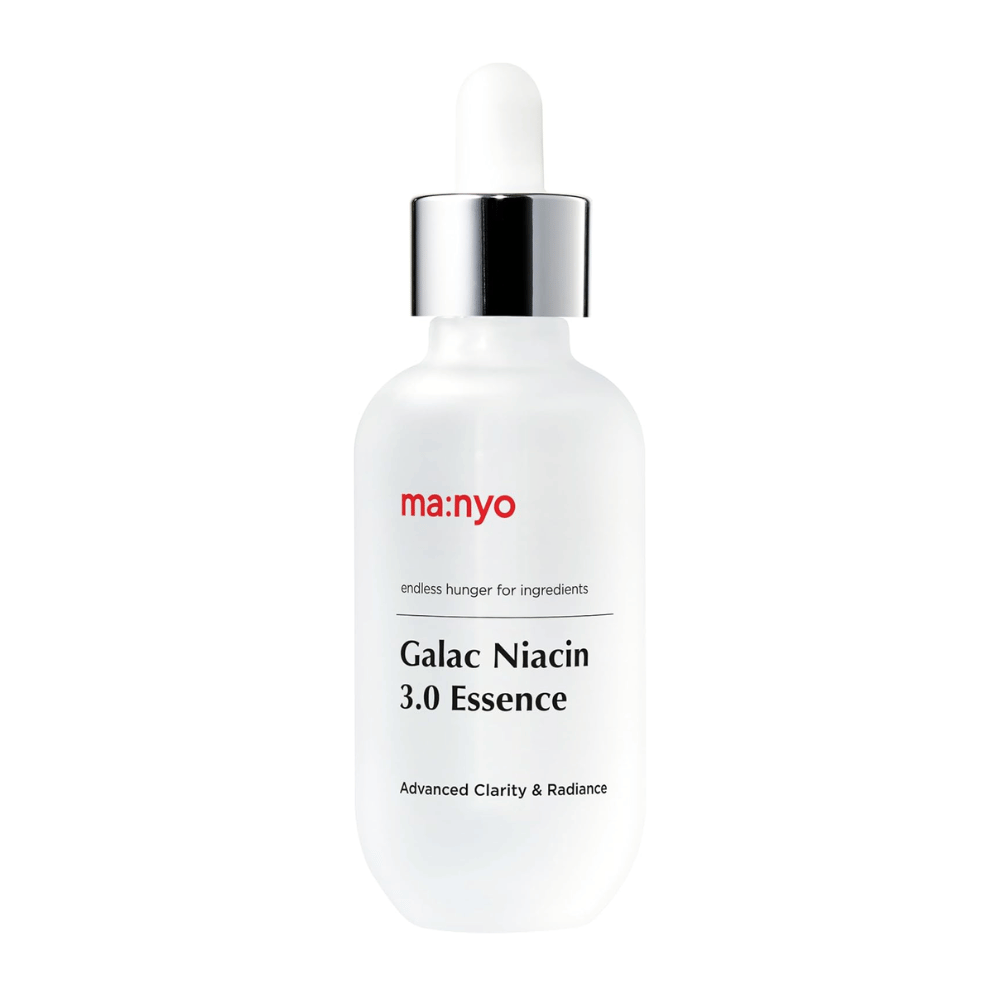 Close-up de Ma:nyo Galac Niacin 3.0 Essence – fórmula avançada que combina galactomyces e niacinamida para uma pele mais clara, uniforme e saudável.