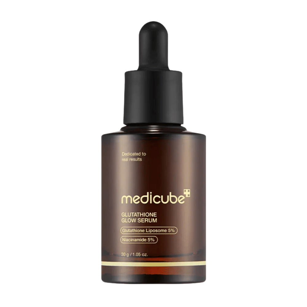 Medicube Glutathione Glow Serum – Um sérum iluminador com 5% de lipossoma de glutationa e 5% de niacinamida. Uniformiza o tom da pele, reduz manchas escuras e dá à pele um brilho radiante.