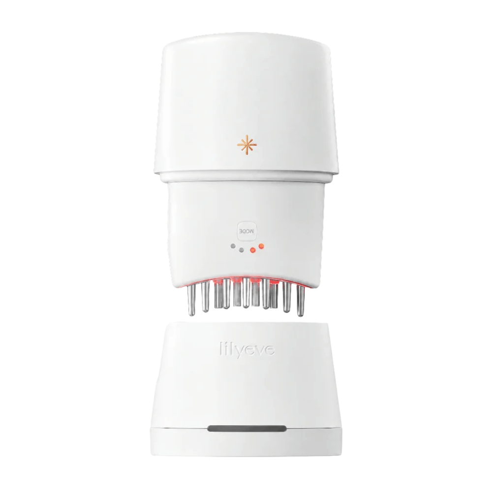 5. Lilyeve GrowTurn Pro – aparelho branco para o couro cabeludo com luz LED vermelha e base de carregamento correspondente
