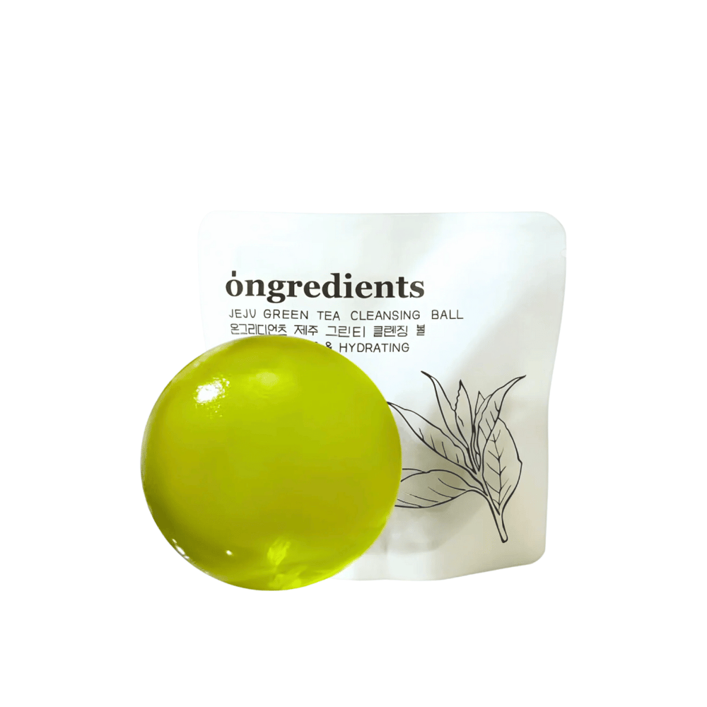 Imagem do produto de Óngredients Jeju Green Tea Cleansing Ball na frente da embalagem – limpeza vegana que refresca e hidrata a pele.