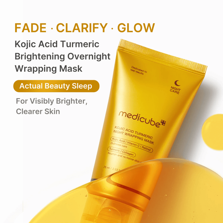 Medicube Kojic Acid Turmeric Night Wrapping Mask em tubo dourado para cuidado noturno da pele que ajuda a proporcionar uma pele mais clara, uniforme e radiante.