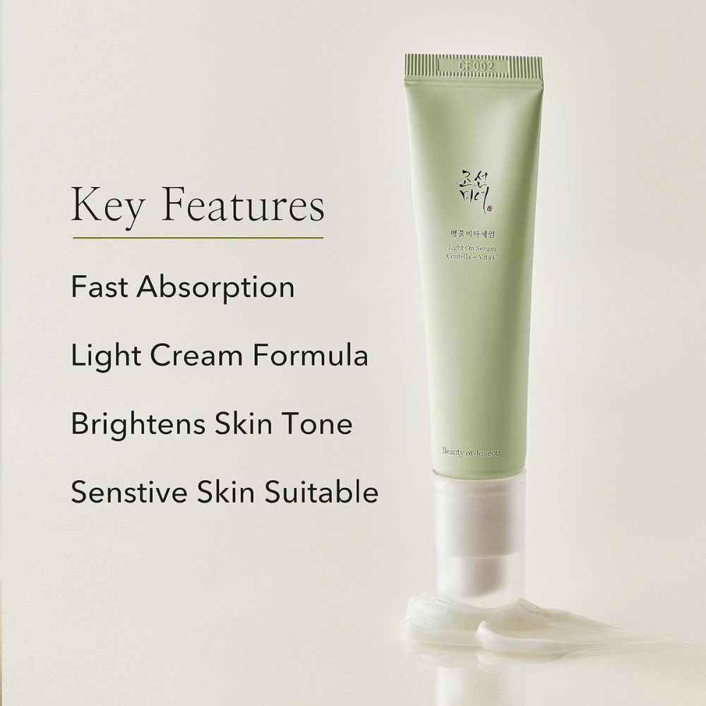 Beauty of Joseon Light On Serum com Centella e vitamina C, mostrado em pé com creme de produto espremido na base. As principais características são listadas ao lado: rápida absorção, fórmula de creme leve, melhora do tom de pele e adequado para pele sensível.