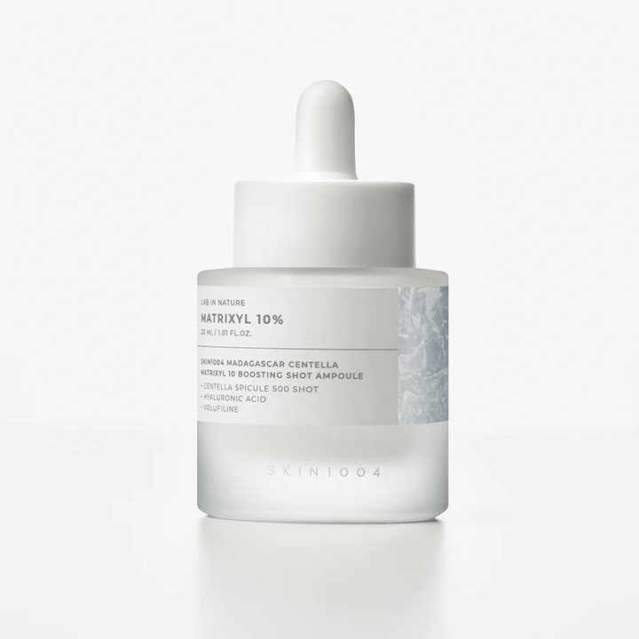 SKIN1004 Madagascar Centella Matrixyl 10 Boosting Shot Ampoule na embalagem original – sérum facial com 10% de Matrixyl, ácido hialurônico e centella para pele volumosa e lisa.