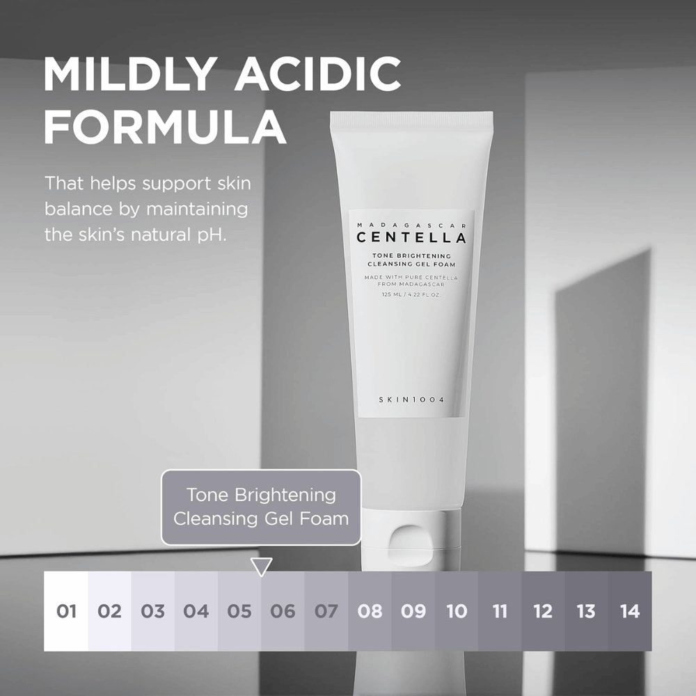Imagem informativa que descreve a fórmula suavemente ácida (pH baixo) do produto. A imagem realça como a limpeza ajuda a preservar o equilíbrio natural da pele, ao mesmo tempo que a limpa eficazmente.