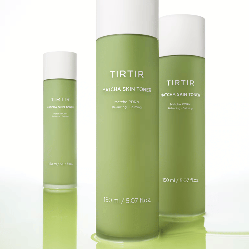 TIRTIR Matcha Skin Toner tónico facial com matcha que hidrata em profundidade, fortalece a barreira cutânea e proporciona um brilho equilibrado.