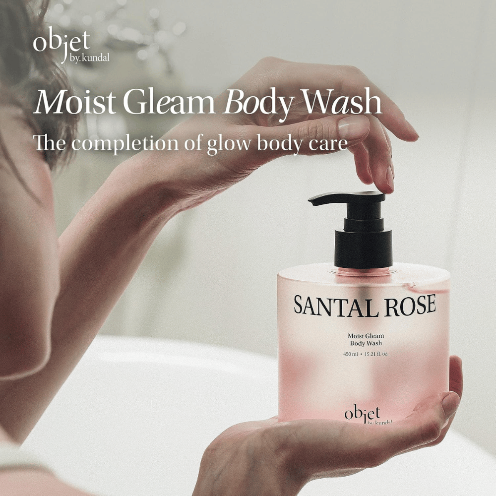 Objet by KUNDAL Santal Rose Moist Gleam Body Wash 450 ml – limpeza corporal hidratante e esfoliante para uma pele macia e luminosa.
