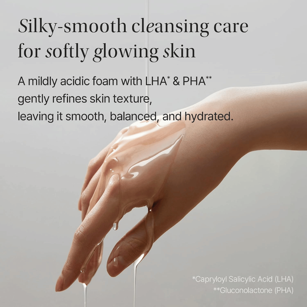 Objet by KUNDAL Moist Gleam Body Wash com LHA e PHA que esfoliam suavemente e ajudam a pele a sentir-se macia e hidratada.