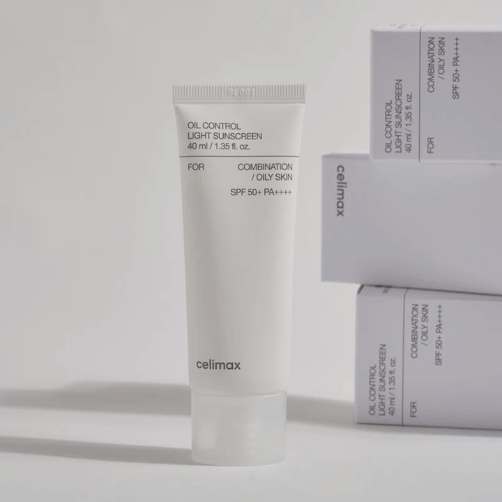 Celimax Oil Control Light Sunscreen SPF 50+ PA++++ em tubo com design minimalista, protetor solar para pele mista e oleosa que controla a oleosidade e proporciona acabamento mate