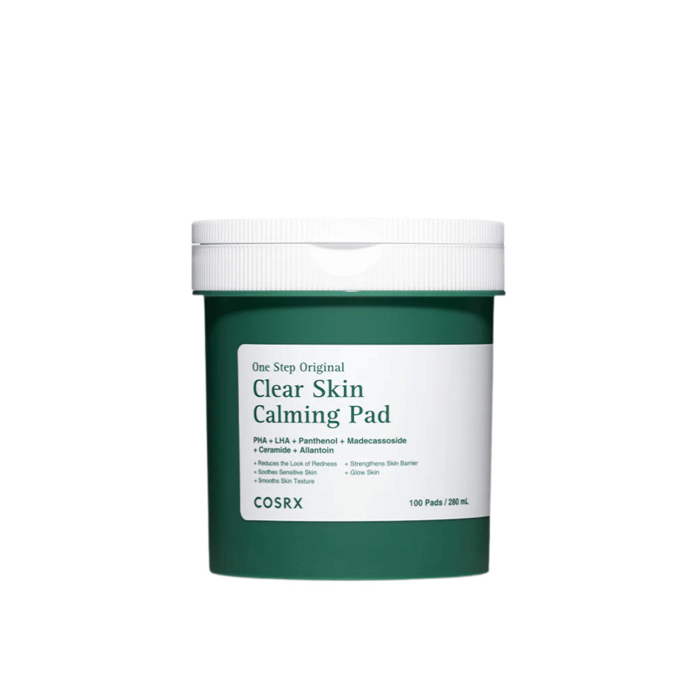 Imagem de produto recortada de COSRX One Step Original Clear Skin Calming Pad em embalagem verde sobre fundo claro.