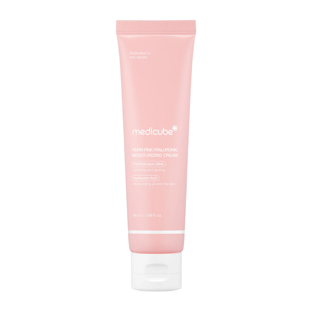 Medicube PDRN Pink Hyaluronic Moisturizing Cream em tubo rosa com tampa branca, um creme hidratante enriquecido com ácido hialurônico e DNA de salmão PDRN.