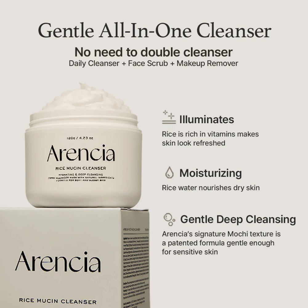 Arencia Rice Mucin Cleanser é mostrado junto com a embalagem. O texto destaca três Vantagens: efeitos: brilho com vitaminas de arroz, hidratação com água de arroz e limpeza profunda suave com textura Mochi – tudo em um produto.