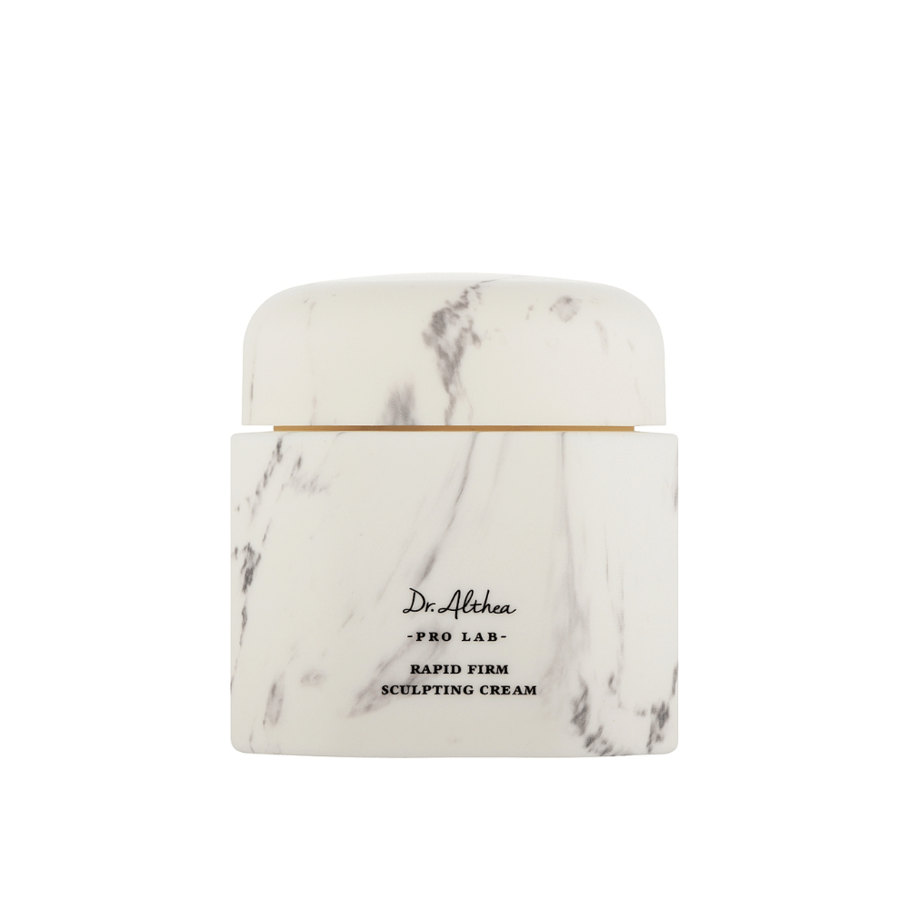 Dr. Althea Pro Lab Rapid Firm Sculpting Cream em um pote marmorizado elegante. Um creme facial luxuoso que firma e hidrata a pele, com foco em proporcionar elevação e suporte para um brilho juvenil.