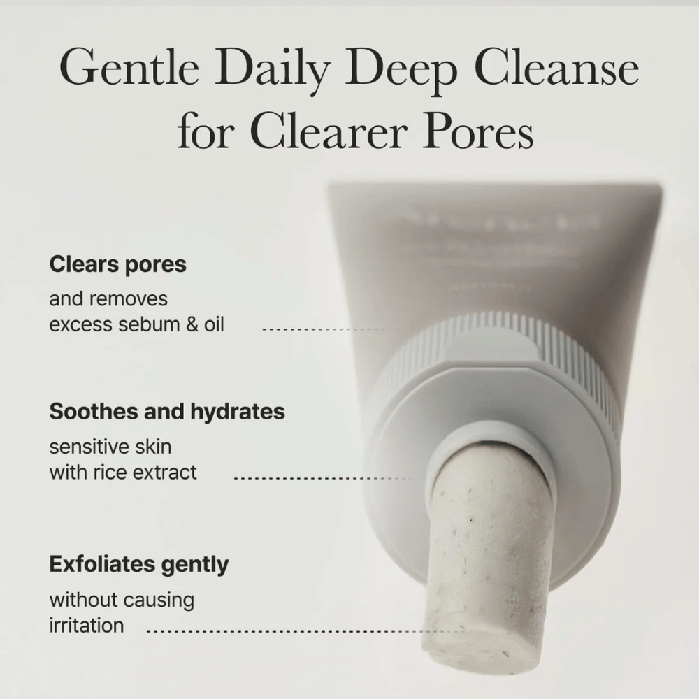 Imagem de informação mostrando como Arencia Rice + LHA Pore Control Rice Cake Cleanser limpa poros, hidrata pele sensível e esfolia suavemente sem irritação.
