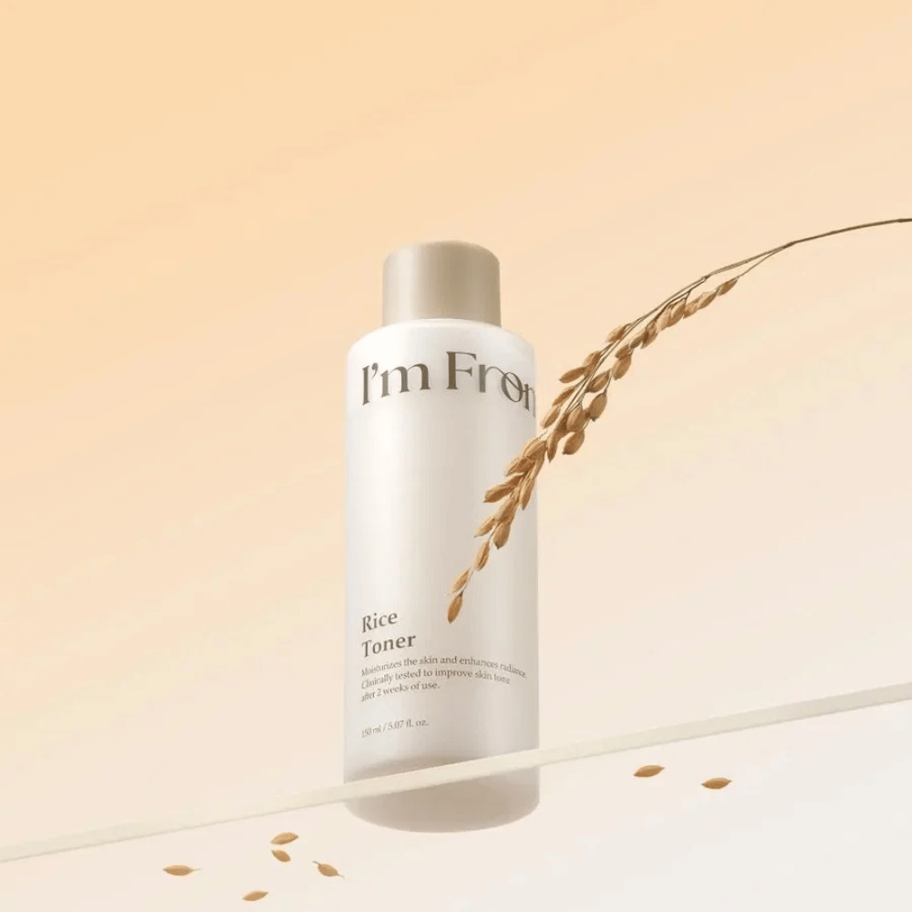 I'm From Rice Toner com extrato de arroz que hidrata, suaviza e dá à pele uma luminosidade saudável