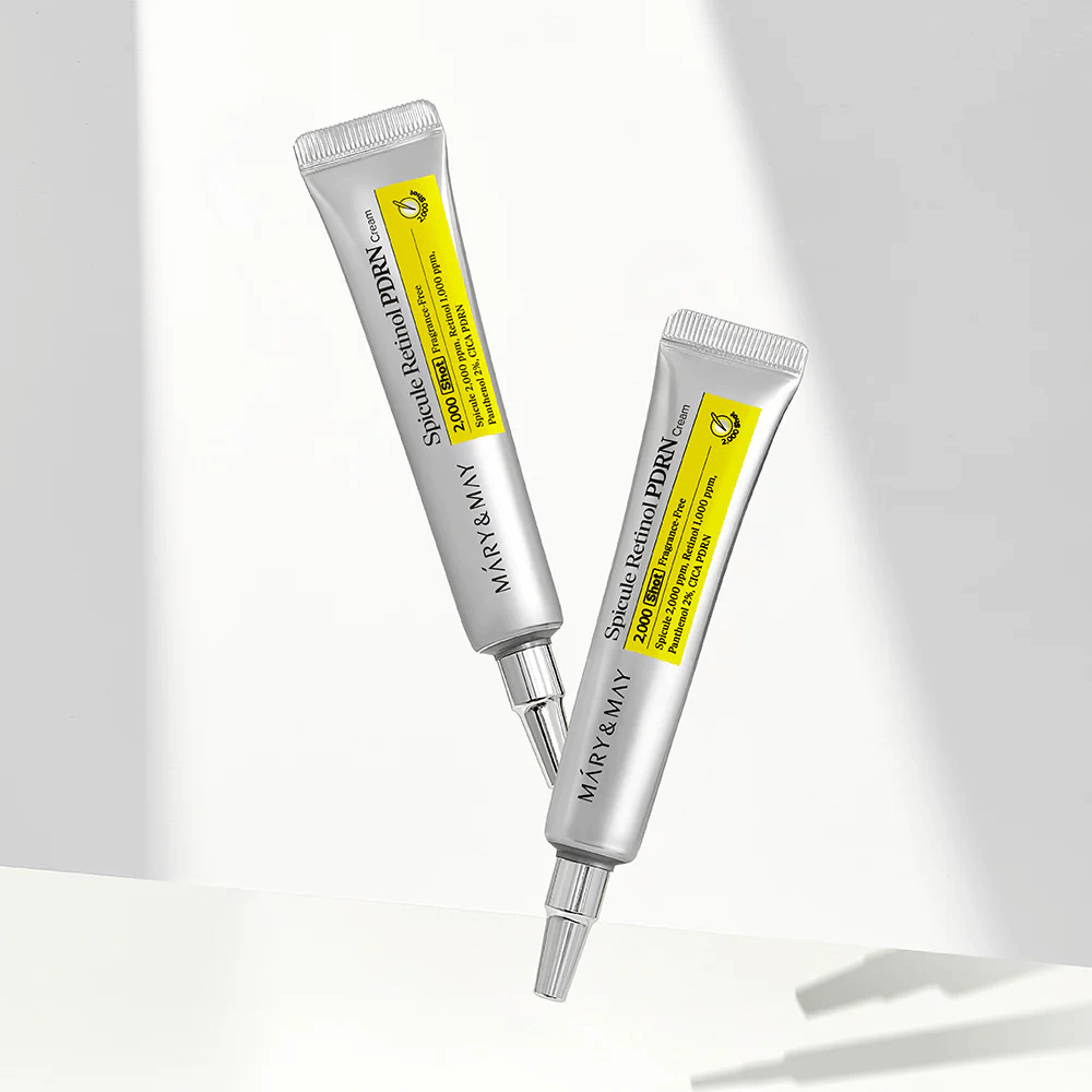 Dois tubos de MARY & MAY Spicule Retinol PDRN Cream sobre fundo claro, um creme noturno intensivo com espícula e retinol para renovação da pele e melhora da textura.