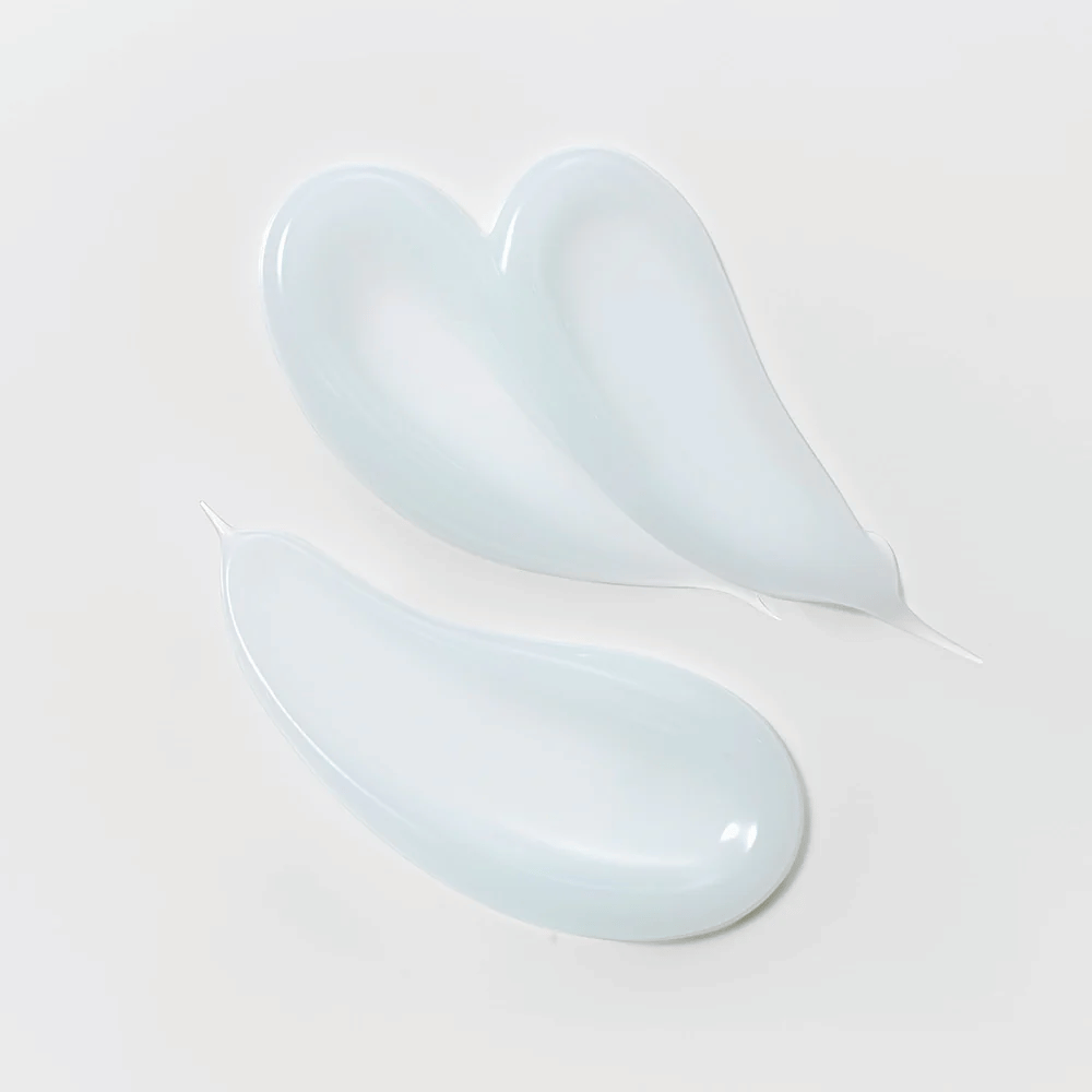 Textura de Slow Pure Splash Hydration Gel Cream, um gel levemente azulado que hidrata e acalma a pele.