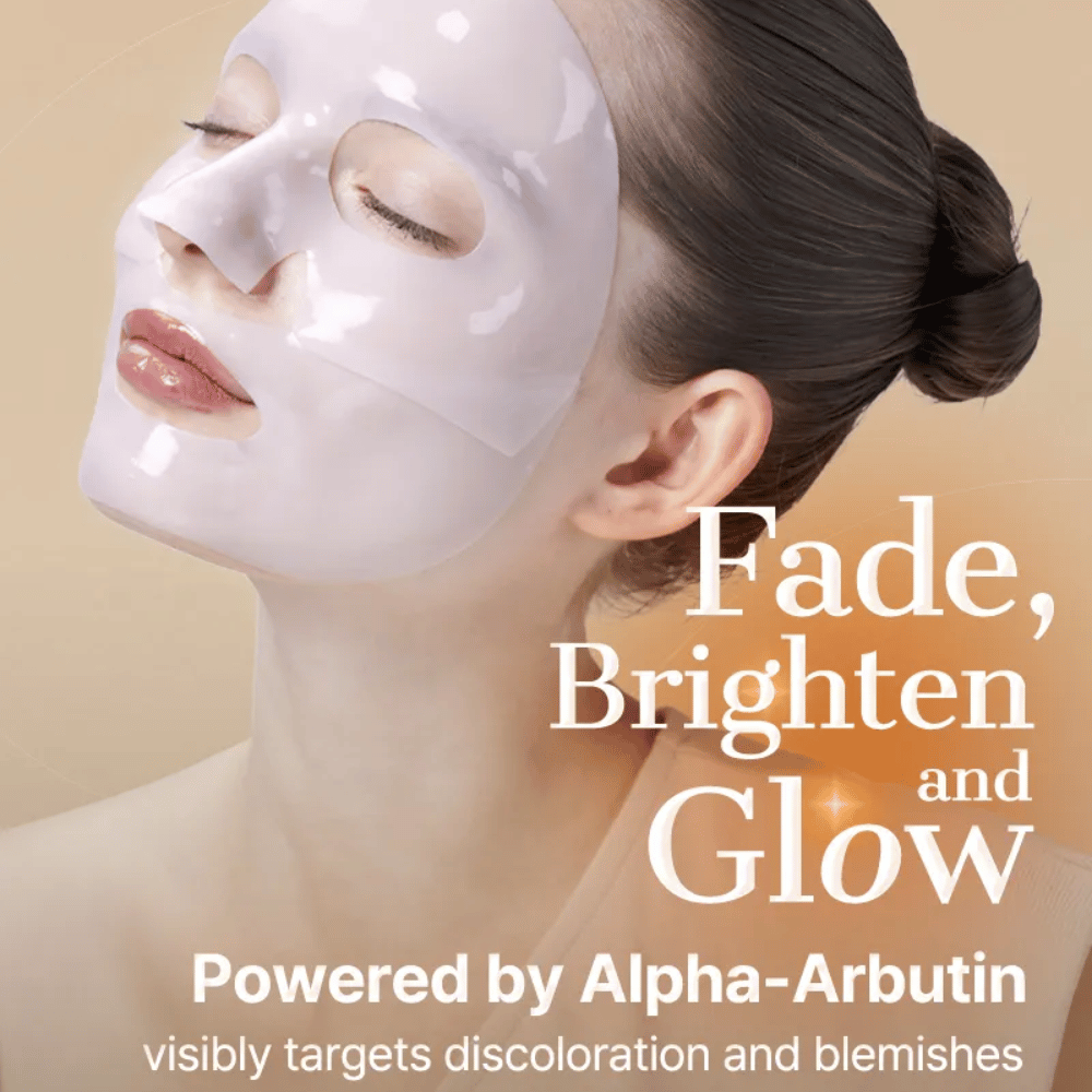 Aplicação da COSRX Alpha-Arbutin Discoloration Care Hydrogel Mask – hidrogel Sheet mask que se ajusta bem e proporciona efeito máximo contra tom de pele irregular.