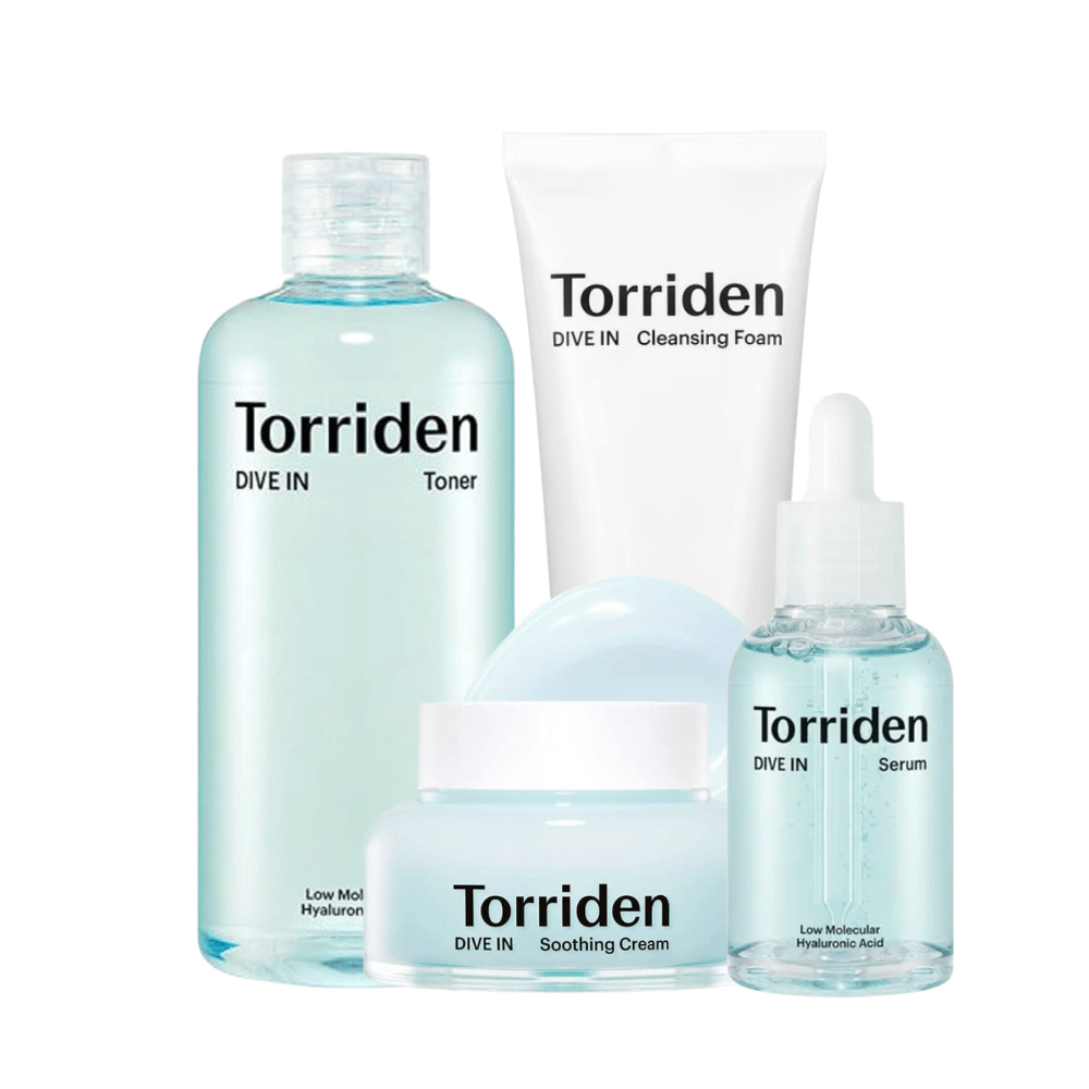 Uma coleção de Torriden produtos de beleza na cor turquesa, incluindo tônico, espuma de limpeza, creme calmante e sérum com ácido hialurônico.