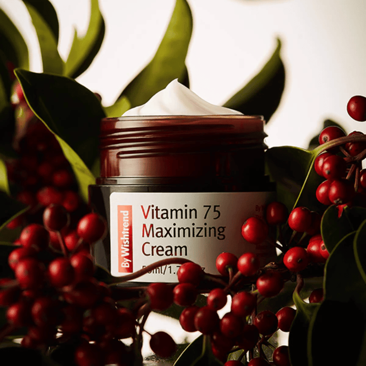 By Wishtrend Vitamin 75 Maximizing Cream com extrato de espinheiro-marítimo rico em vitaminas que proporciona glow, hidrata a pele e melhora a luminosidade da pele.