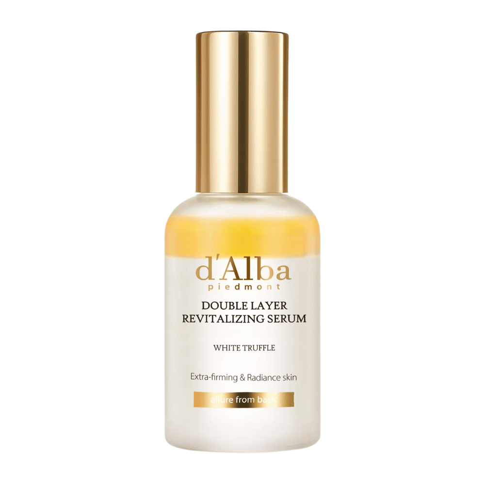 Imagem destacada de d'Alba Double Layer Revitalizing Serum White Truffle em frasco de vidro com tampa dourada, sérum de cuidados com a pele para firmeza e brilho.