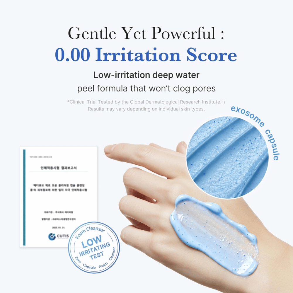 Medicube Zero Pore SA Clear Capsule Cleansing Foam – limpeza de baixa irritação com cápsulas azuis que esfoliam suavemente a pele e limpam os poros em profundidade.