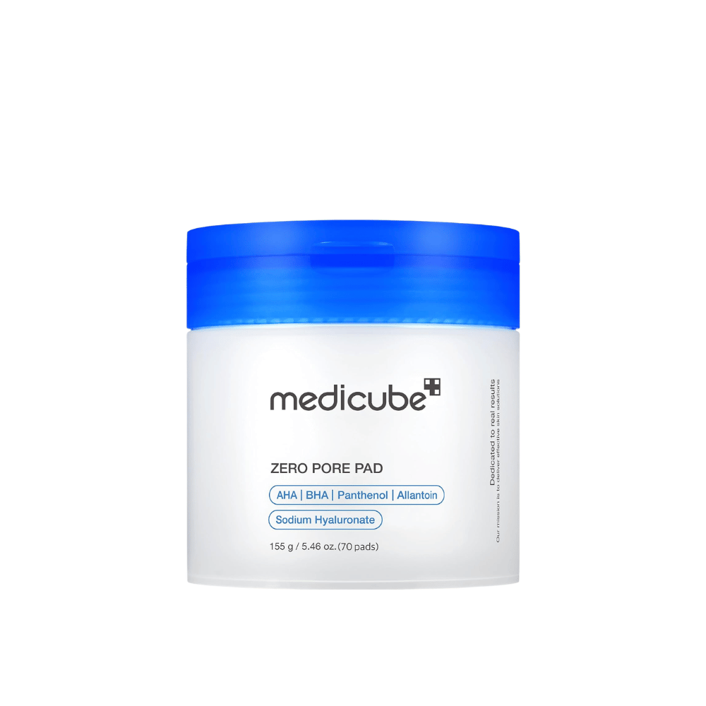 Medicube Zero Pore Pad 2.0, 70 discos tónicos esfoliantes com AHA, BHA e pantenol num frasco branco com tampa azul sobre fundo branco.