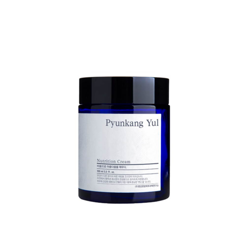 Um frasco Pyunkang Yul Nutrition Cream 100ml em fundo branco.