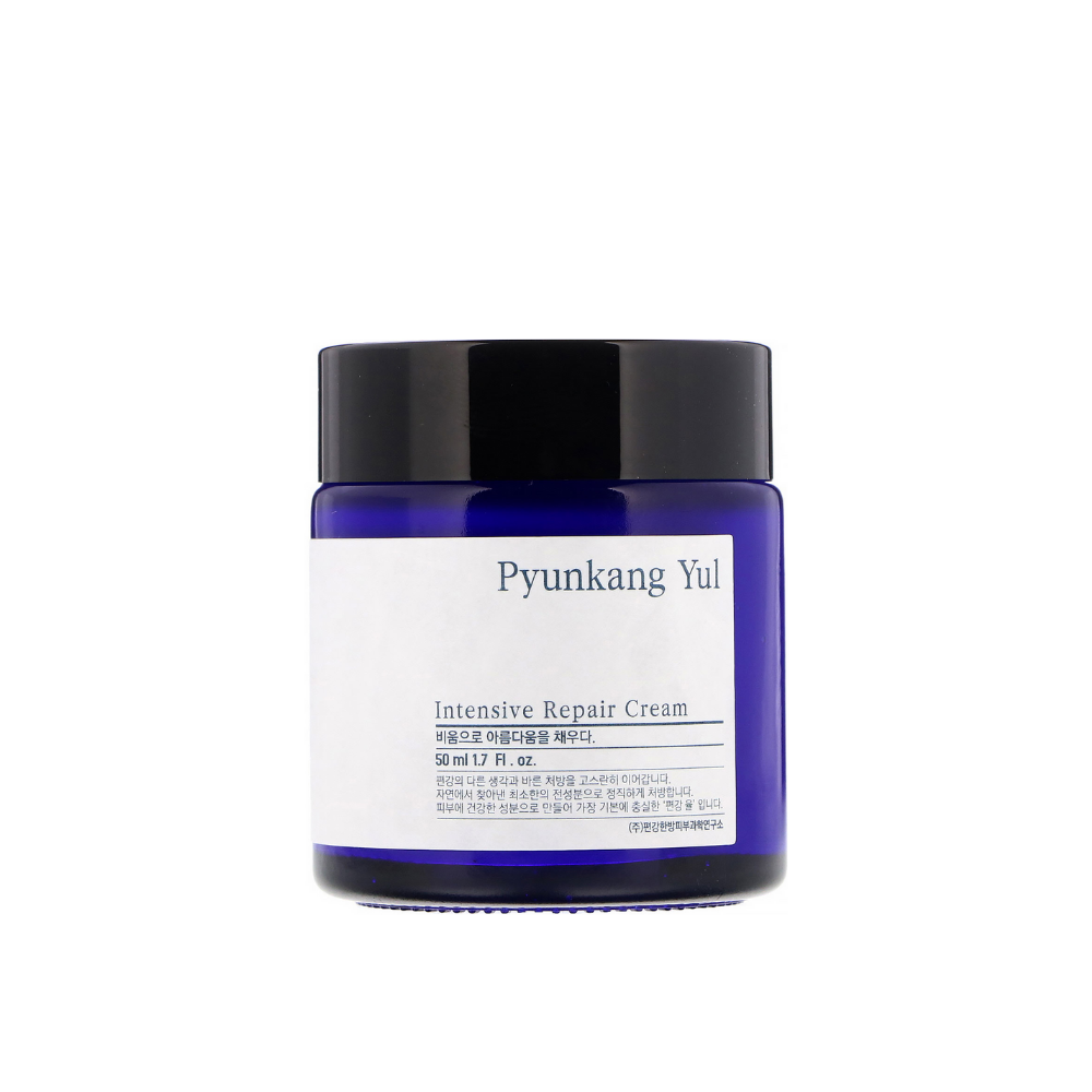 Um frasco Intensive Repair Cream 50ml de Pyunkang Yul em fundo branco.