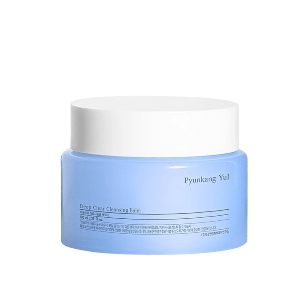 Um frasco Pyunkang Yul Deep Clear Cleansing Balm 100ml em fundo branco.